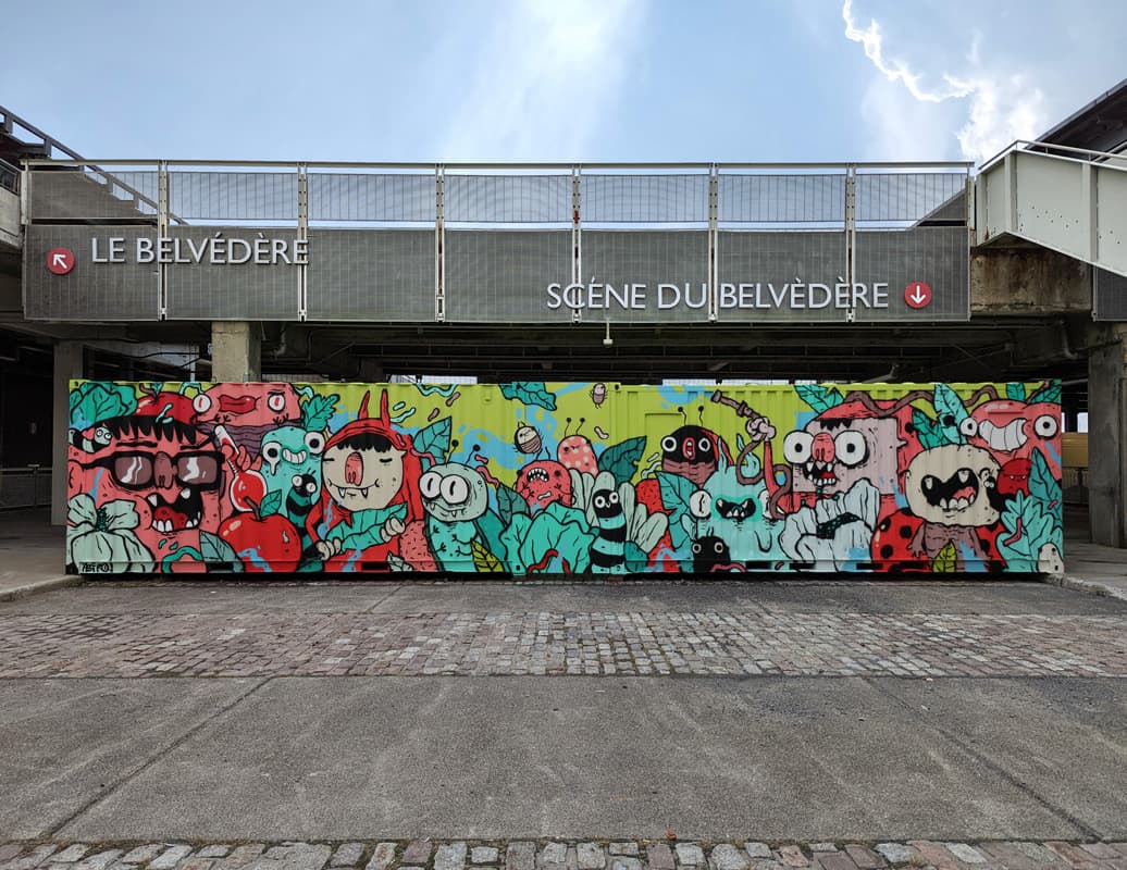 Astro on double container, in Old Montreal