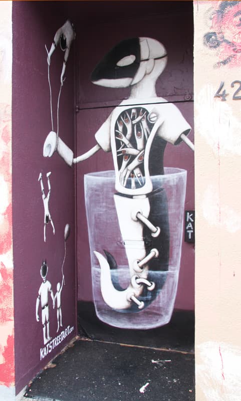 Kat piece on St-Laurent business