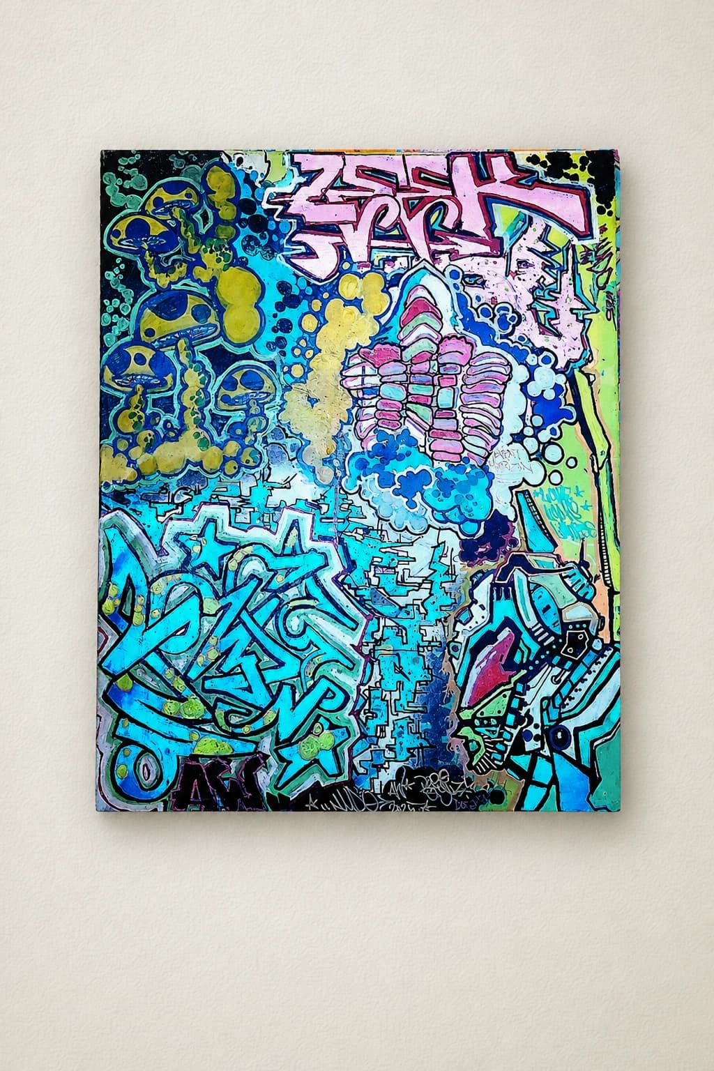 Champignons et graffiti colorés