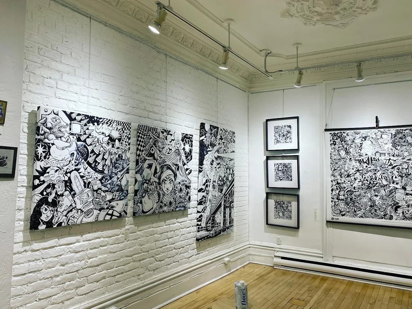Large-format showroom