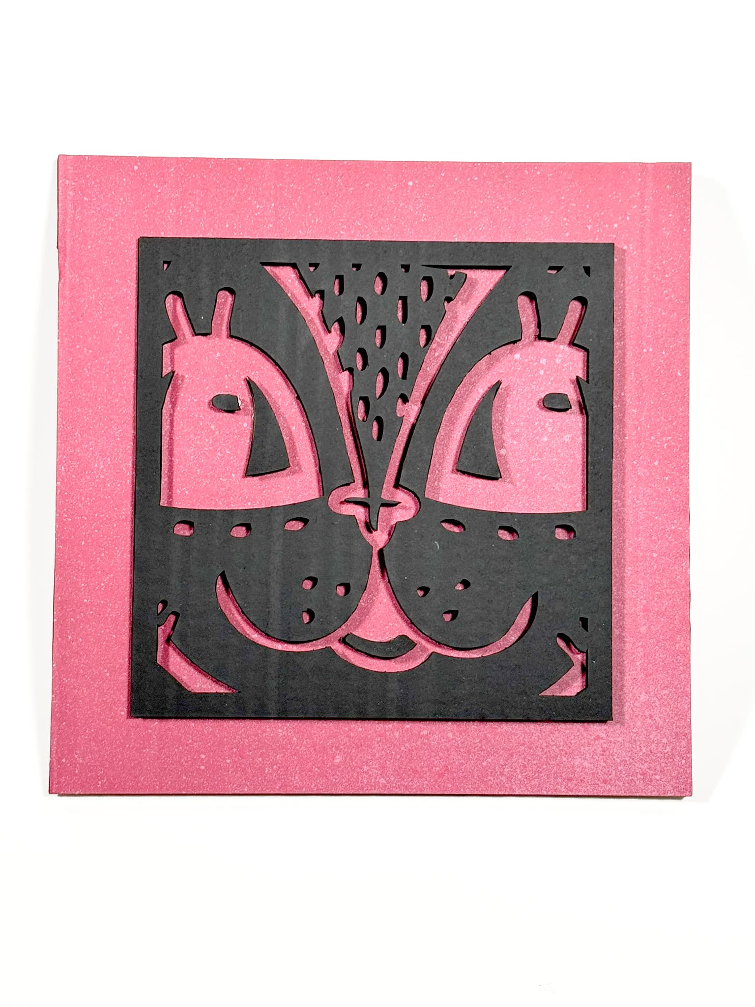 Chat Carré Carton Laser Noir/Rose