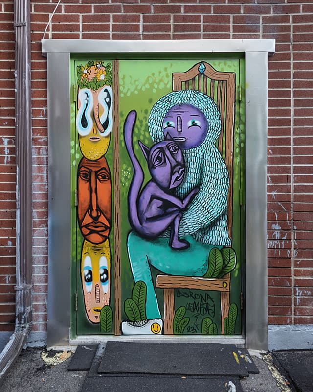 Waxhead and Labrona on a Mile End door