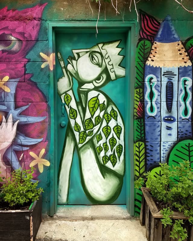 Labrona in a Mile End