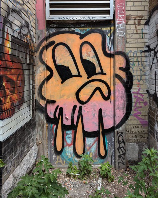 Lost Claws in a Plateau alley