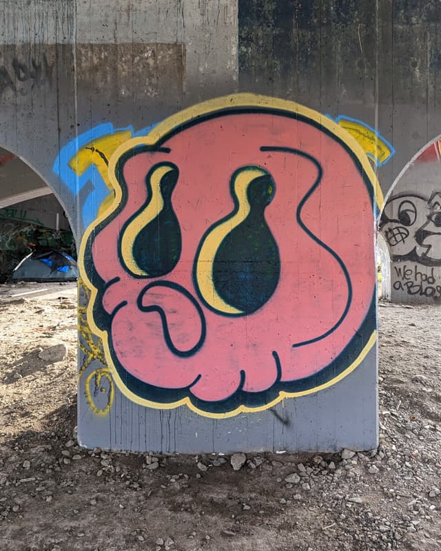 Lost Claws under an overpass