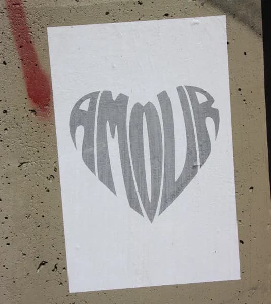 Makenoize poster in St-Laurent tunnel