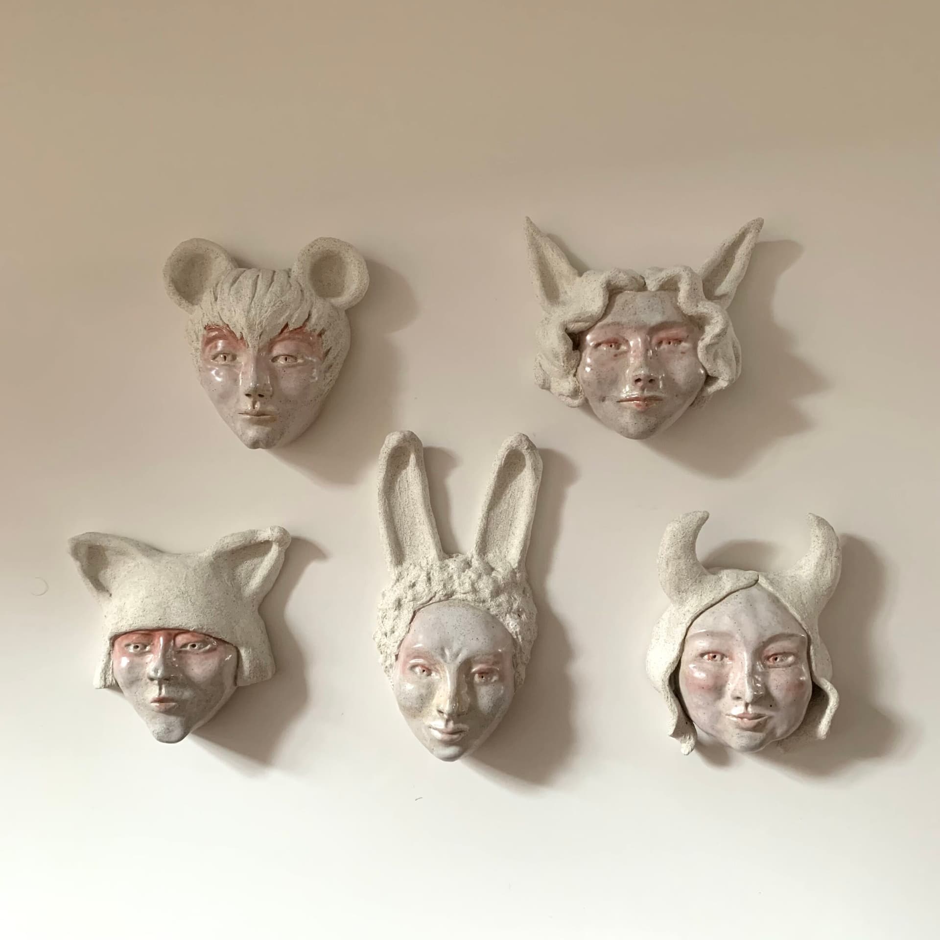 Artist-Les Filles sauvages / Les Protectrices