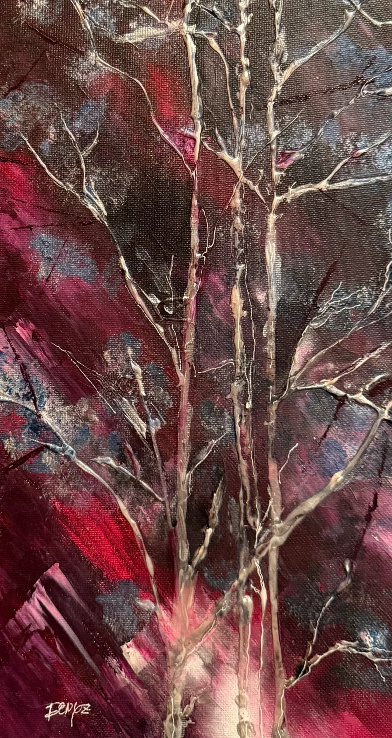 Arbre devant les flammes