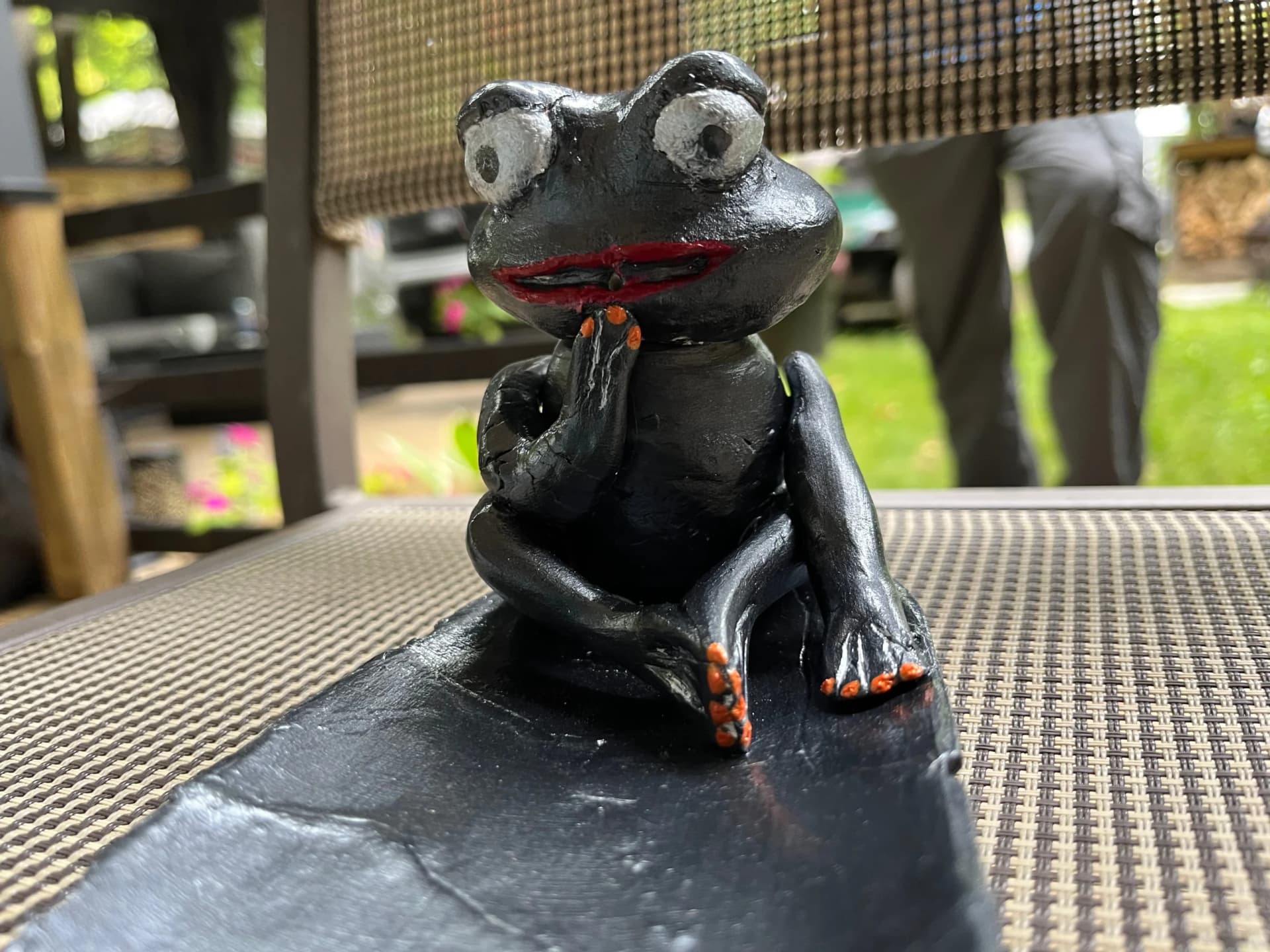 Sexy Frog
