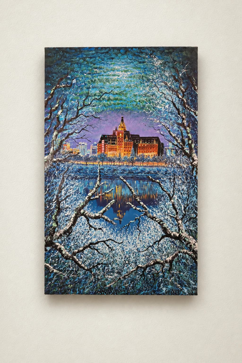 Bâtiment d'hiver au crépuscule